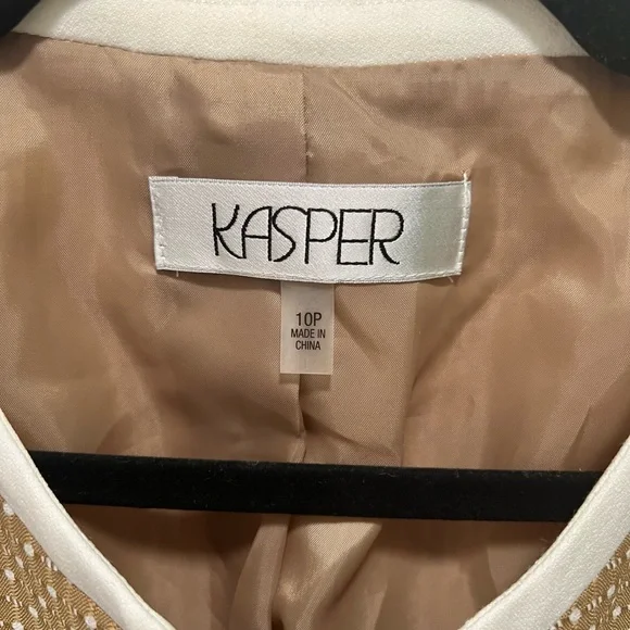 Kasper Tan and White Contrast Trim Blazer - Picture 5 of 8